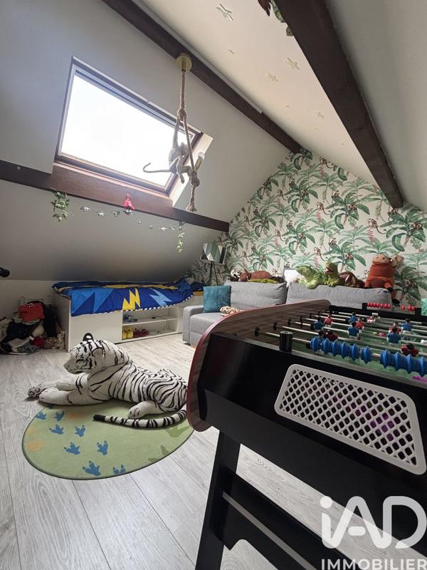 Maison - 90 m² - 5 pièces