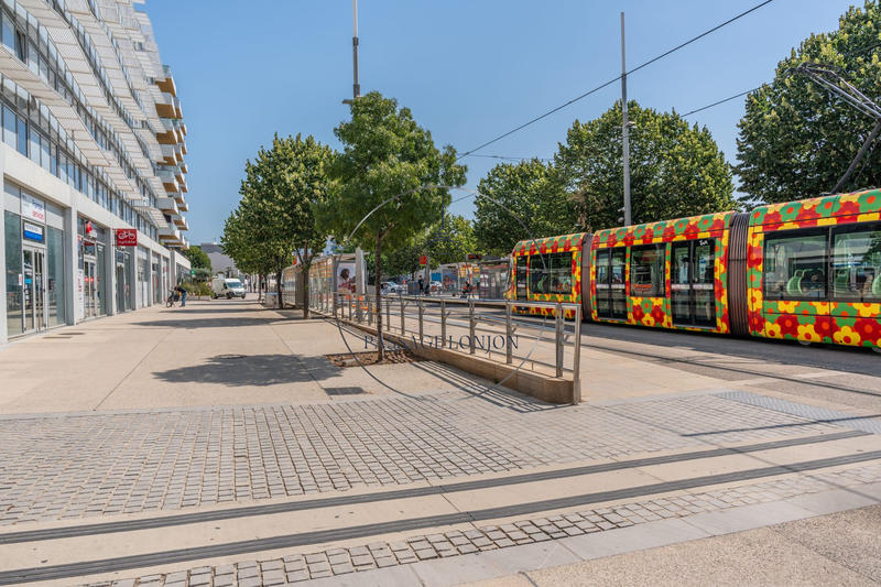 Appartement - 80 m² - 3 pièces