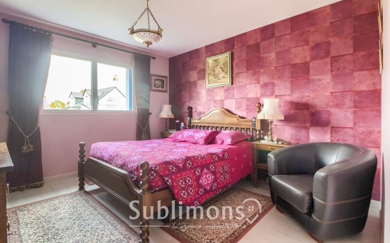 Maison - 206 m² - 4 pièces