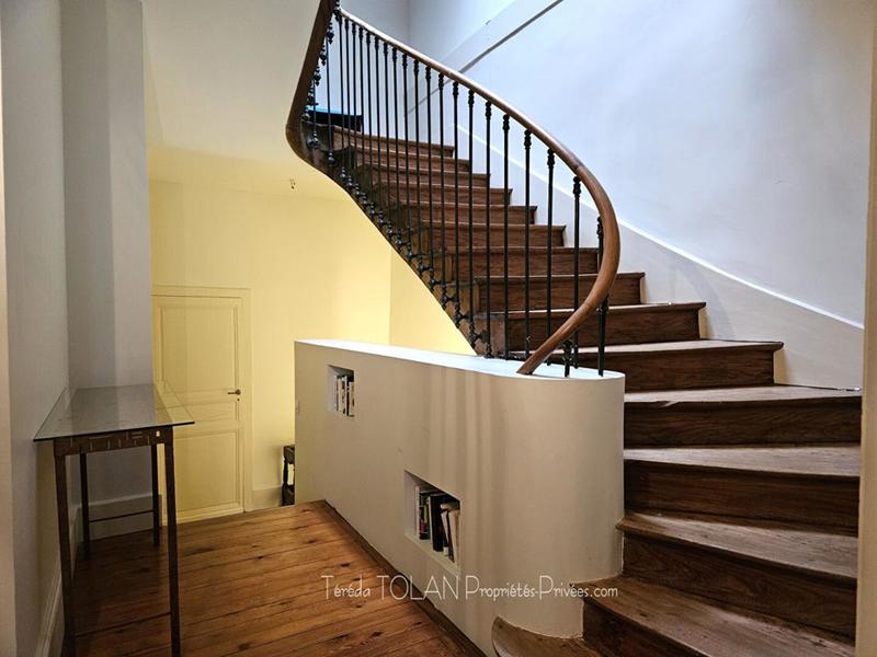 Demeure - 380 m² - 10 pièces