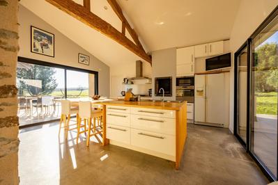 Propriété - 251 m² - 8 pièces