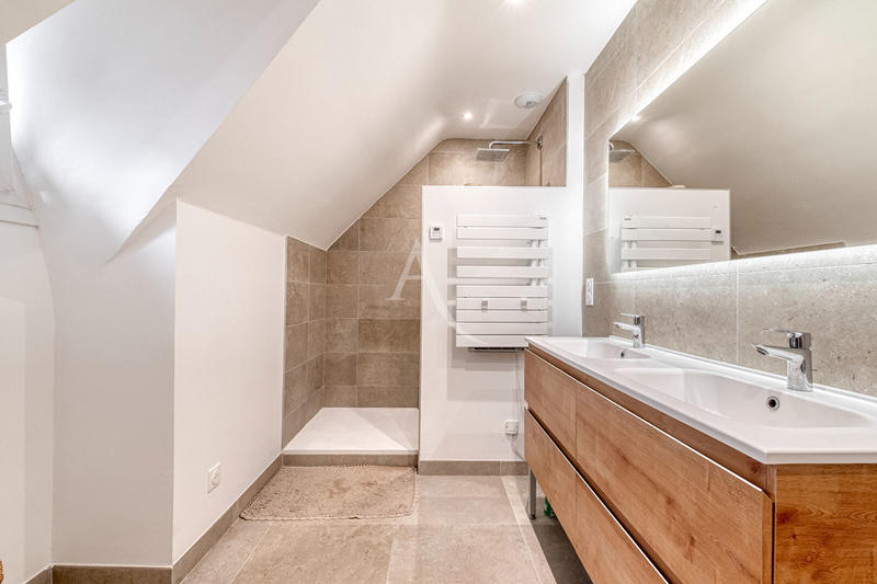 Maison - 109 m² - 5 pièces