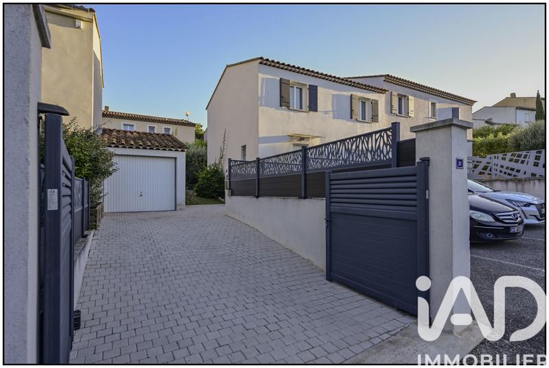 Maison - 90 m² - 5 pièces