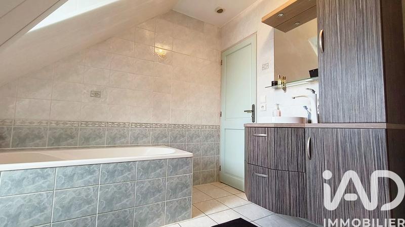 Maison - 140 m² - 6 pièces