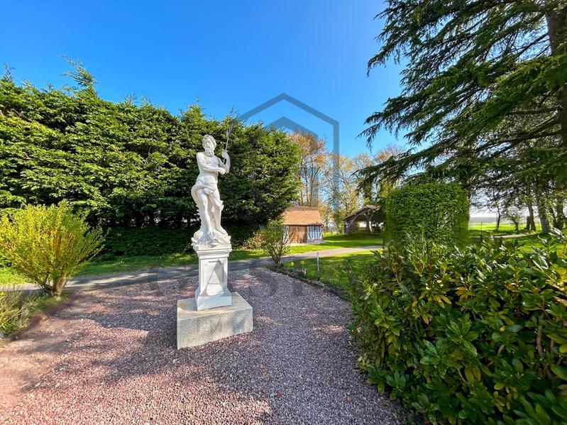 Château - 477 m² - 13 pièces