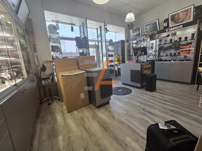 Local commercial - 65 m²