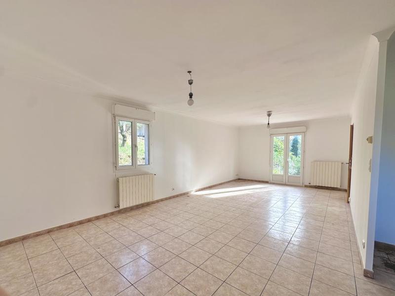 Maison - 98 m² - 4 pièces