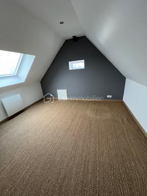 Propriété - 240 m² - 9 pièces