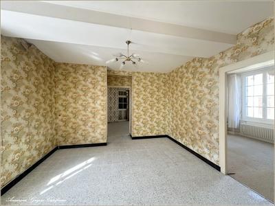 Maison de village - 90 m² - 4 pièces