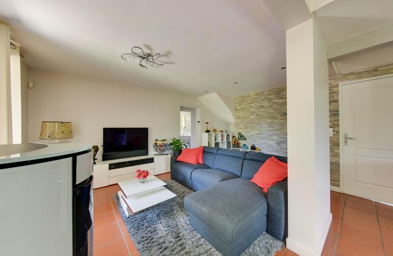 Maison - 161 m² - 6 pièces