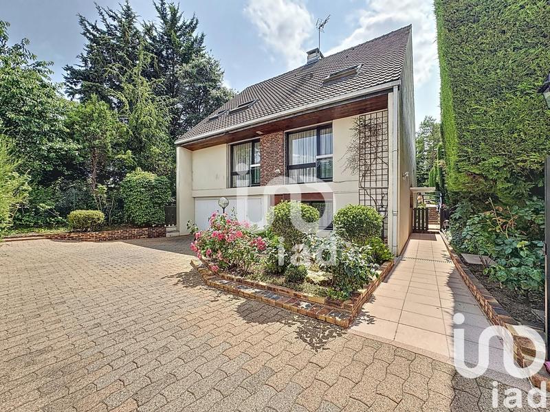 Maison - 200 m² - 10 pièces