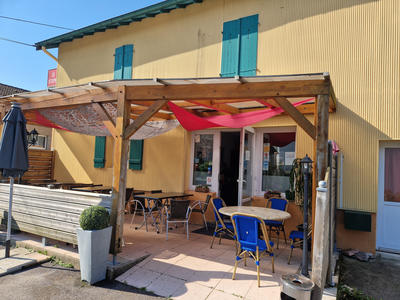 Fonds de commerce - Magasins - 157 m²