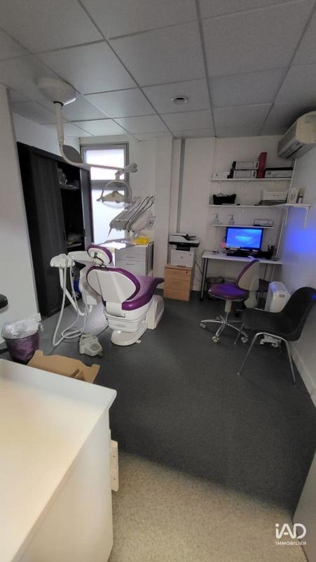 Local commercial - 875 m²