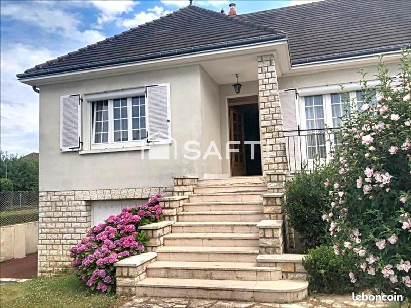 Maison - 210 m² - 7 pièces