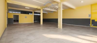 Immeuble - 330 m² - 2 pièces