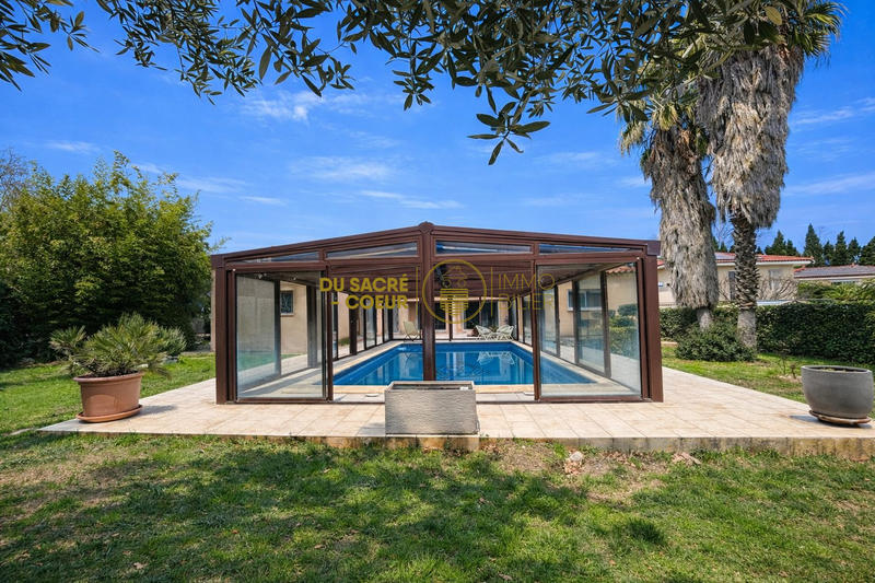 Villa - 183 m² - 5 pièces