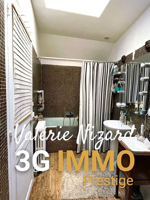 Villa - 231 m² - 10 pièces