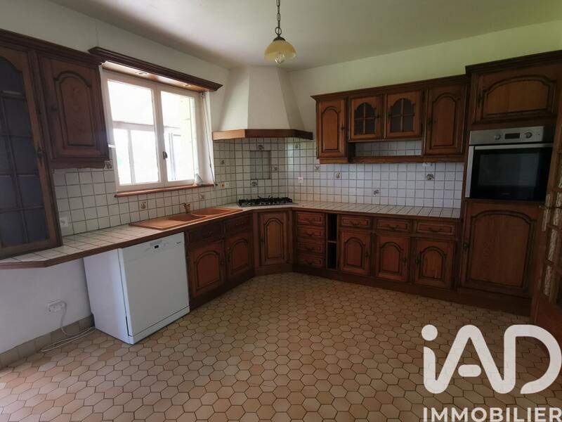 Maison - 137 m² - 6 pièces