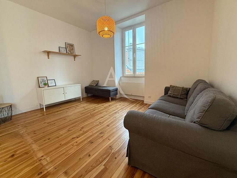 Appartement - 80 m² - 4 pièces