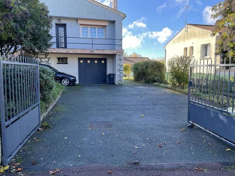 Maison - 120 m² - 7 pièces