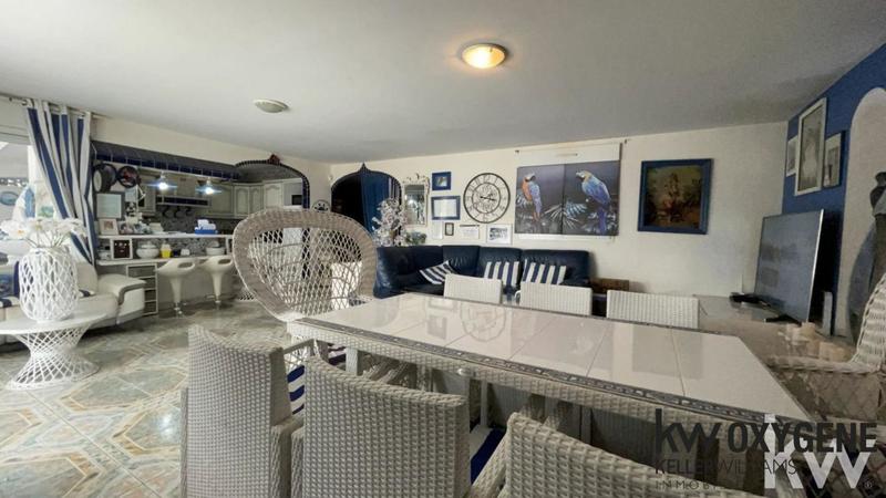 Propriété - 156 m² - 6 pièces