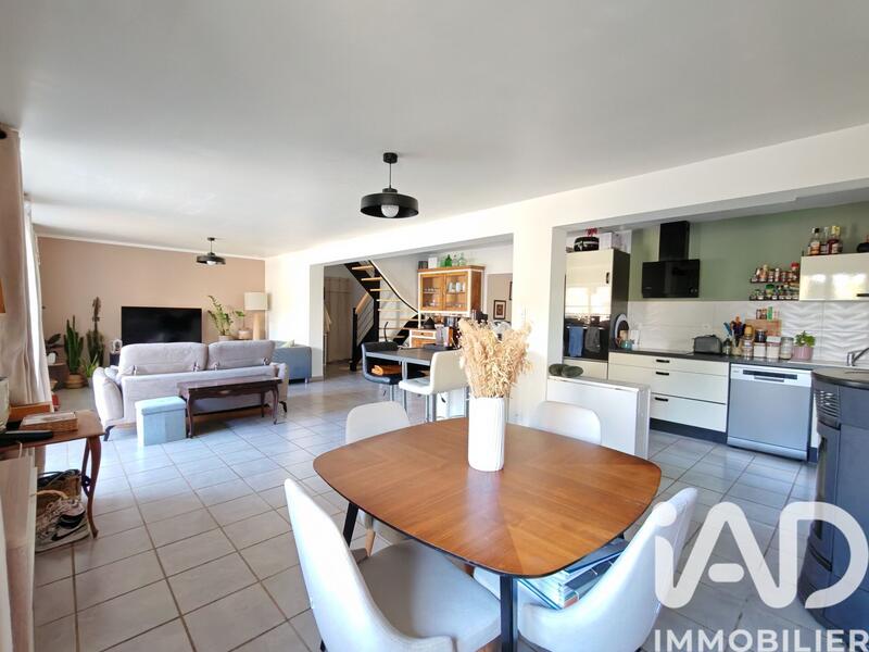Maison - 142 m² - 5 pièces