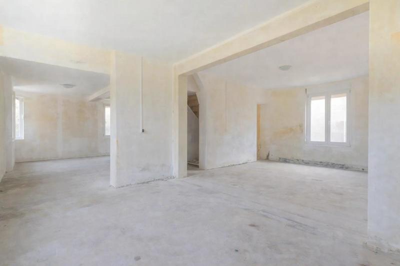 Maison - 280 m² - 8 pièces