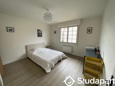 Chambre - 13 m² - 1 pièce