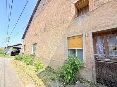 Maison - 400 m² - 8 pièces