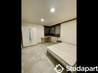 Chambre - 65 m² - 1 pièce