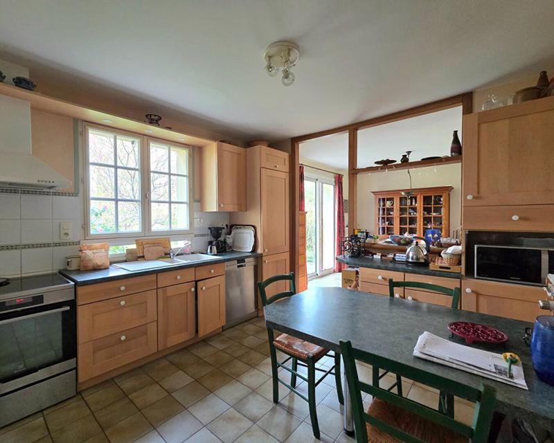 Maison - 175 m² - 6 pièces