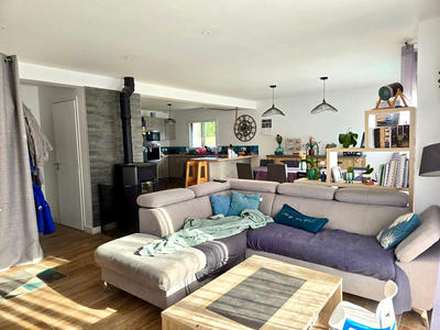 Maison - 122 m² - 6 pièces