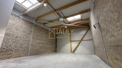 Local commercial - 910 m²