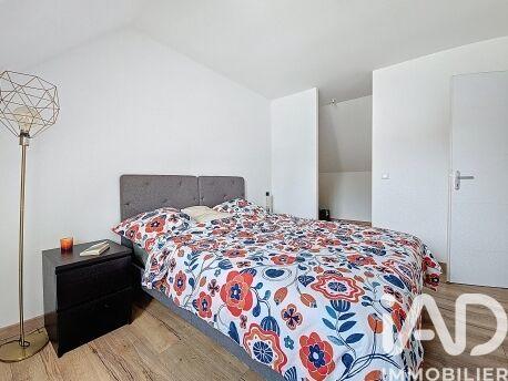 Maison - 99 m² - 5 pièces