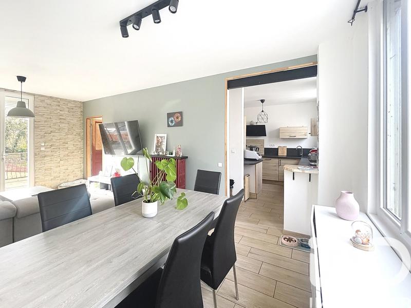 Maison - 82 m² - 4 pièces