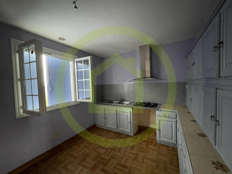 Maison - 93 m² - 4 pièces