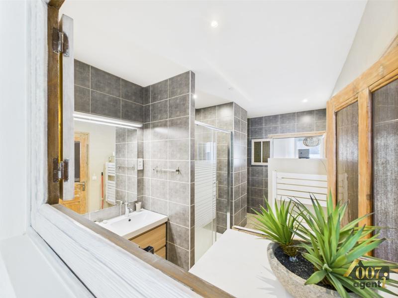 Maison - 164 m² - 6 pièces