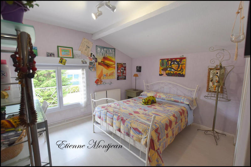 Maison - 257 m² - 13 pièces