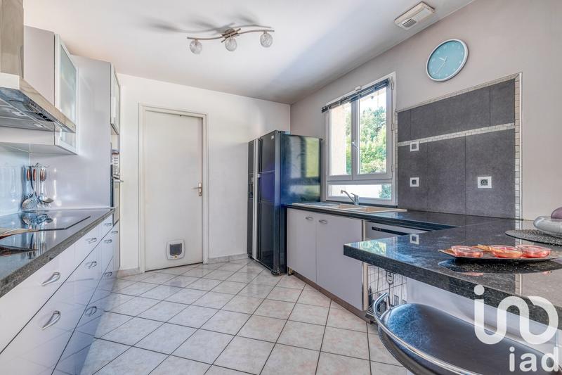 Maison - 122 m² - 6 pièces