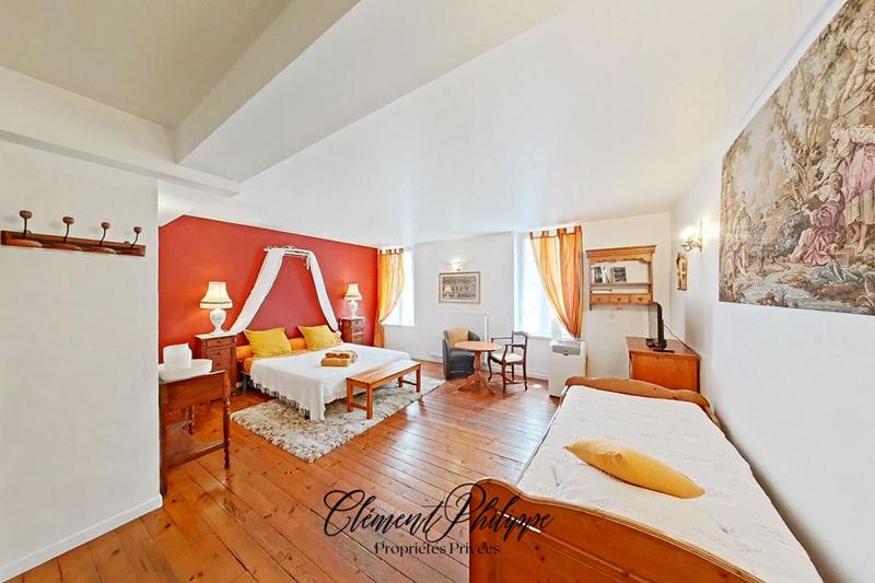 Maison - 177 m² - 6 pièces