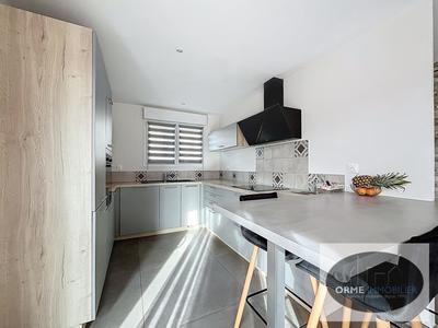 Maison contemporaine - 148 m² - 6 pièces