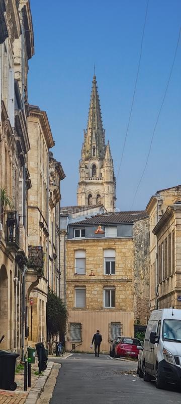 Appartement - 82 m² - 3 pièces