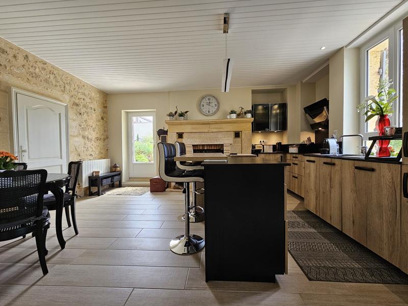 Maison traditionnelle - 134 m² - 6 pièces