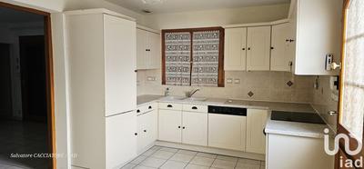 Maison - 307 m² - 10 pièces