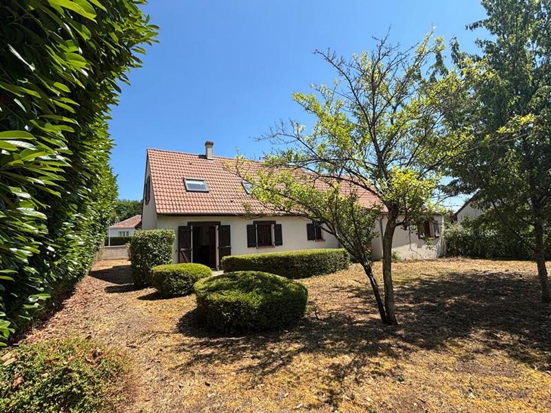 Maison - 110 m² - 4 pièces