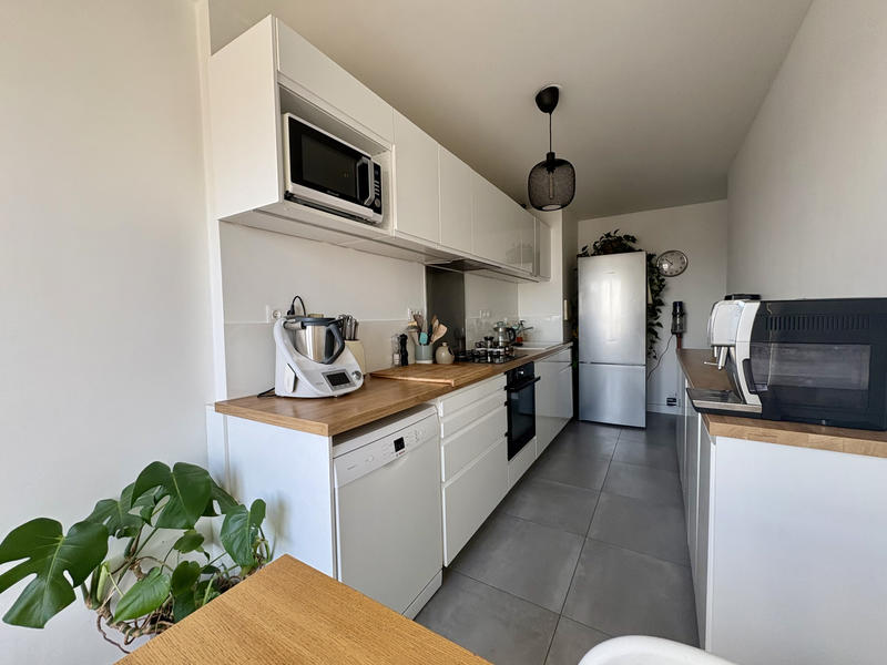 Appartement - 100 m² - 5 pièces