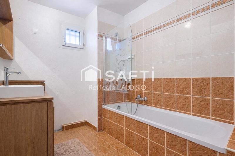 Maison - 83 m² - 4 pièces