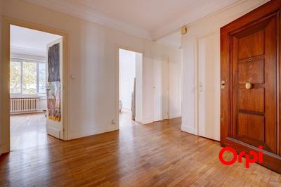 Appartement - 85 m² - 3 pièces