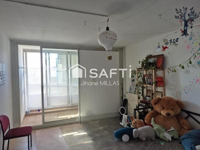 Appartement - 75 m² - 3 pièces