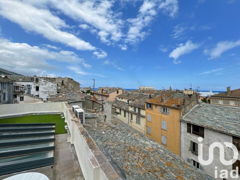 Appartement - 115 m² - 4 pièces